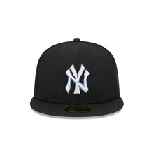 Load image into Gallery viewer, MLB New York Yankees Raceway