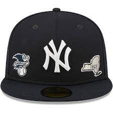 Load image into Gallery viewer, MLB New York Yankees TRIPLE THREAT