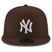 Load image into Gallery viewer, new york yankees walnut